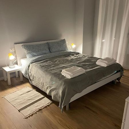 Casa Genny Lägenhet Gallarate Exteriör bild