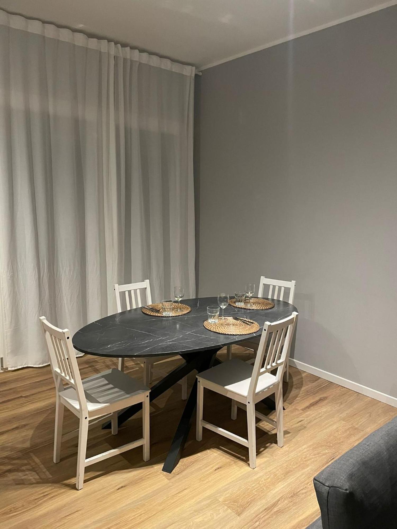 Casa Genny Lägenhet Gallarate Exteriör bild